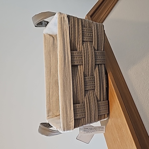 Madison Art Other - Madison Art Lined Basket